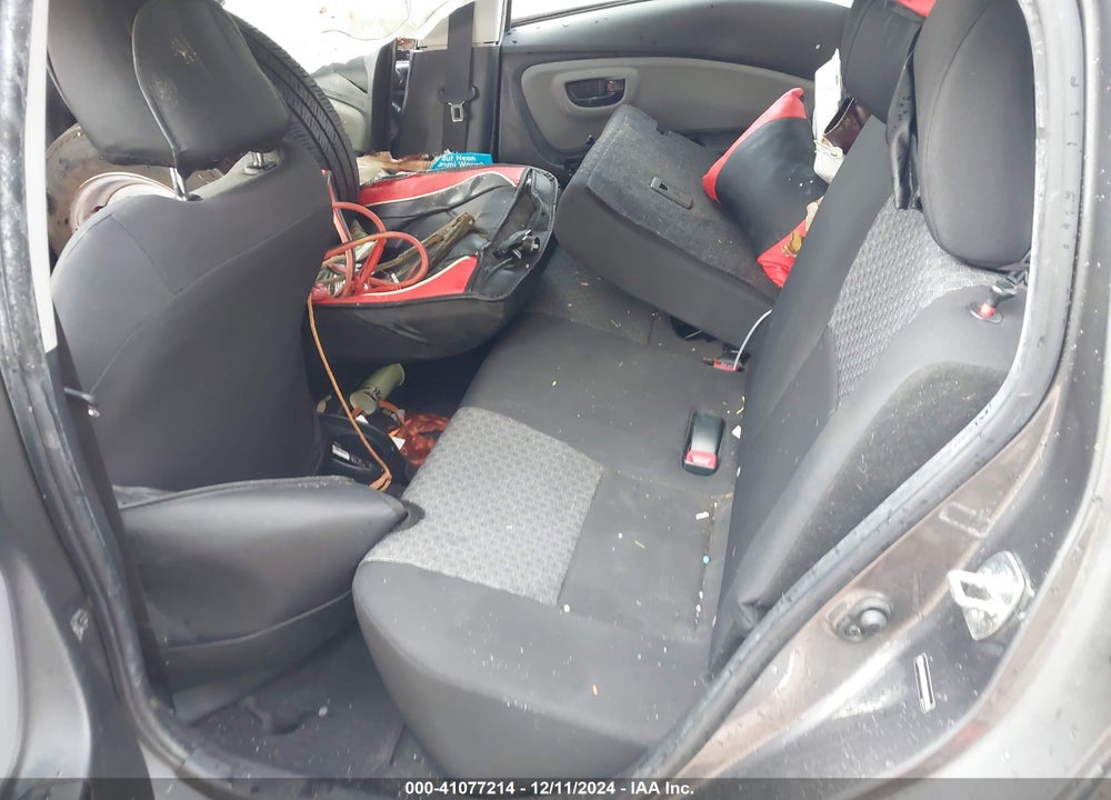 2017 TOYOTA YARIS VIN: VNKKTUD38HA079149
