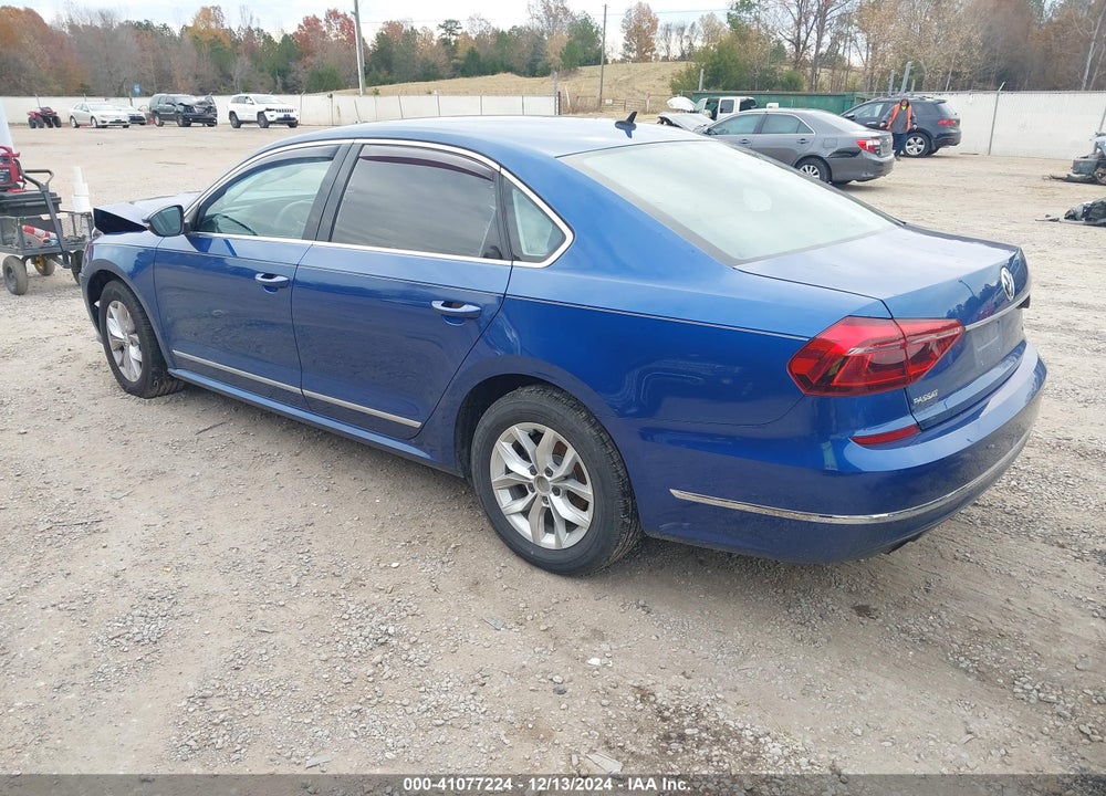 2017 VOLKSWAGEN PASSAT VIN: 1VWAT7A31HC021654