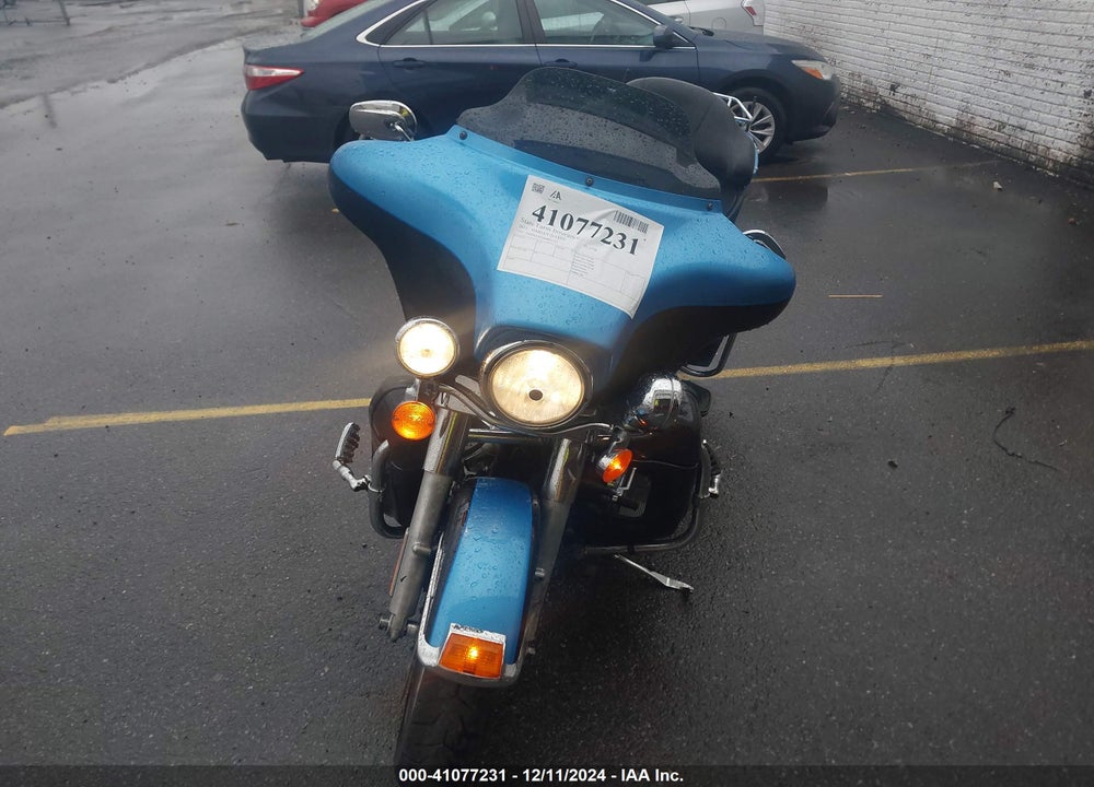 2011 HARLEY-DAVIDSON FLHTK VIN: 1HD1KEM14BB677511