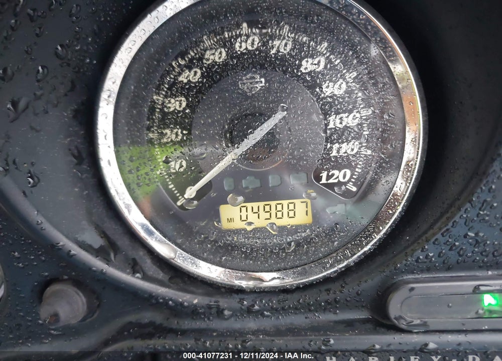 2011 HARLEY-DAVIDSON FLHTK VIN: 1HD1KEM14BB677511