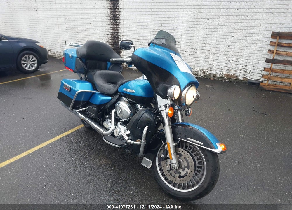 2011 HARLEY-DAVIDSON FLHTK VIN: 1HD1KEM14BB677511