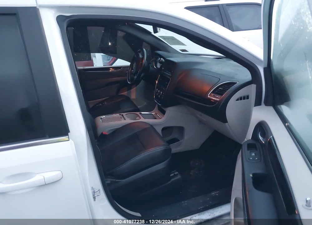 2019 DODGE GRAND CARAVAN SXT VIN: 2C4RDGCG1KR748312