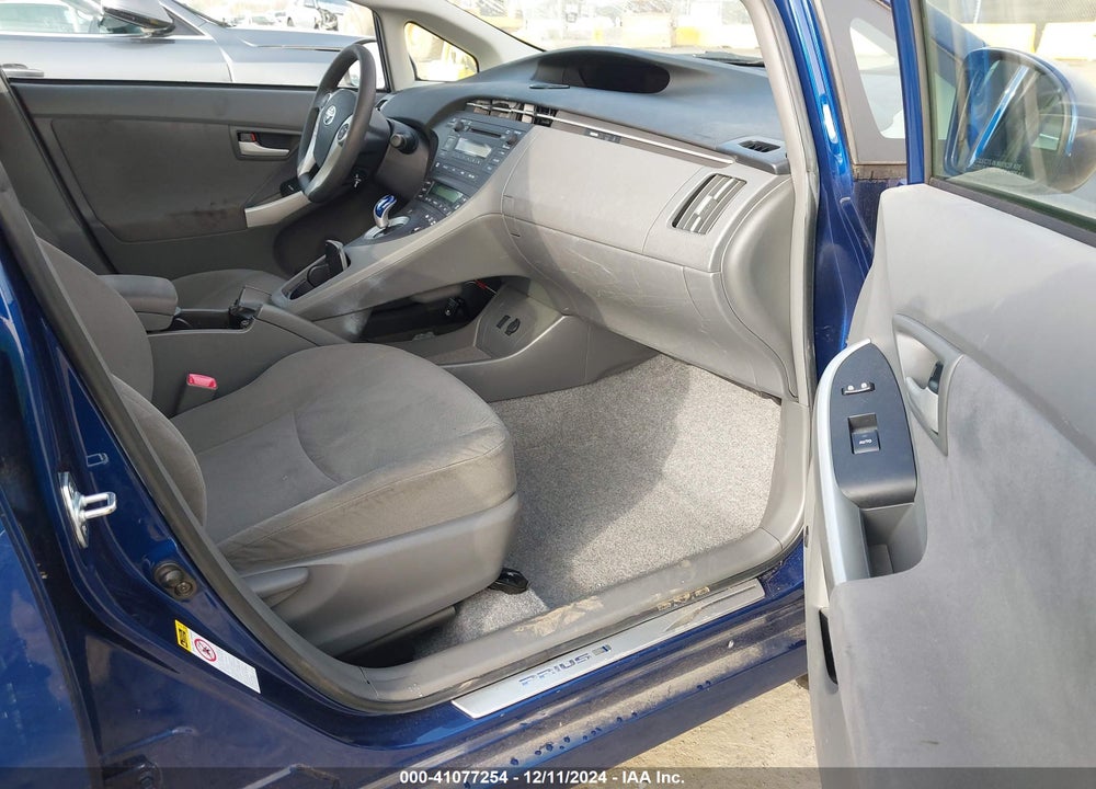 2011 TOYOTA PRIUS THREE VIN: JTDKN3DUXB0267903