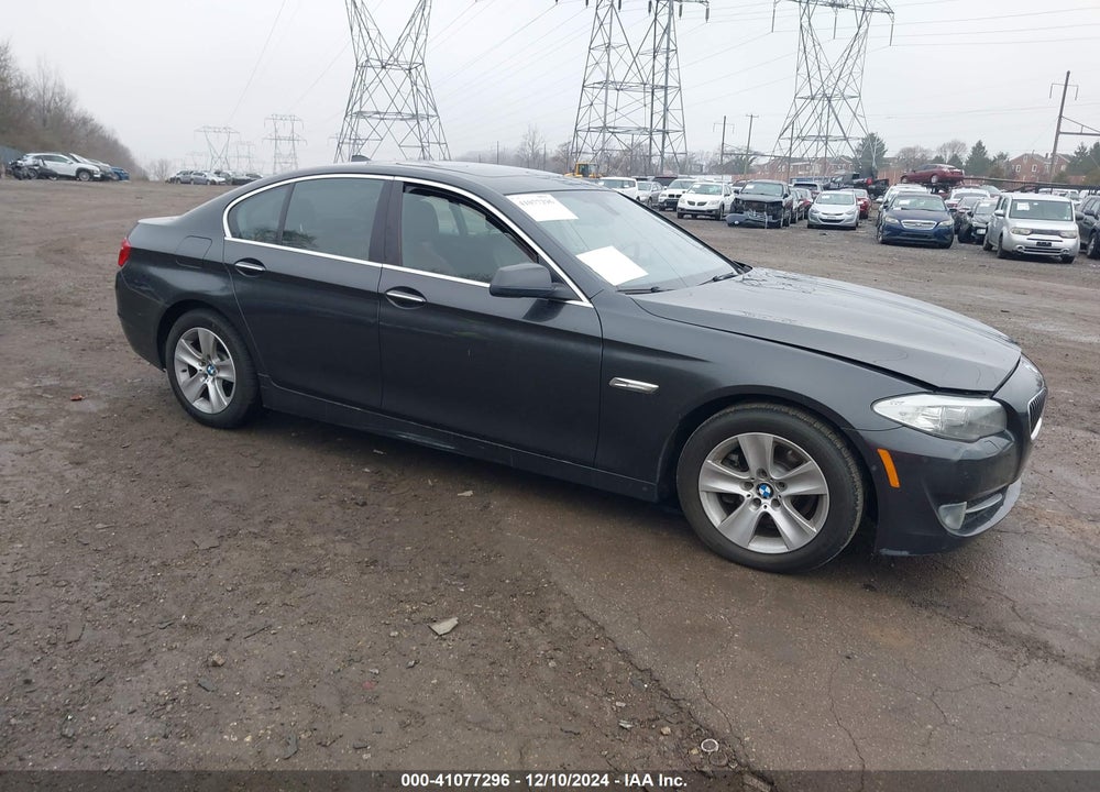 2013 BMW 528I XDRIVE VIN: WBAXH5C54DD114543