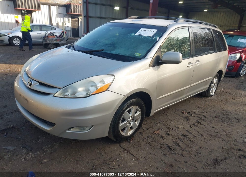 2007 TOYOTA SIENNA XLE VIN: 5TDZK22C47S002975