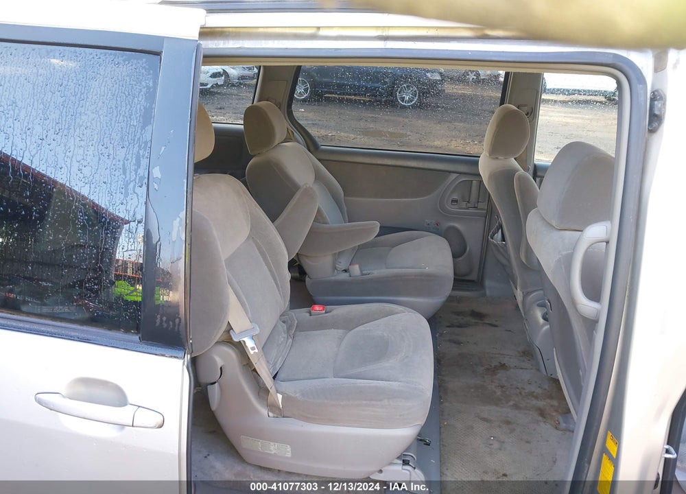 2007 TOYOTA SIENNA XLE VIN: 5TDZK22C47S002975