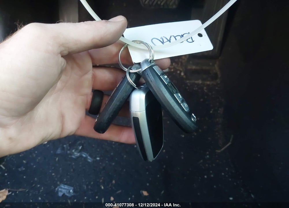 2017 INFINITI Q50 VIN: JN1EV7ARXHM832420
