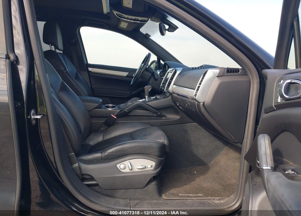 2014 PORSCHE CAYENNE VIN: WP1AA2A24ELA01220