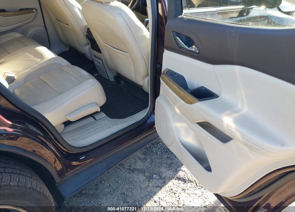 2017 GMC ACADIA DENALI VIN: 1GKKNXLS2HZ324465