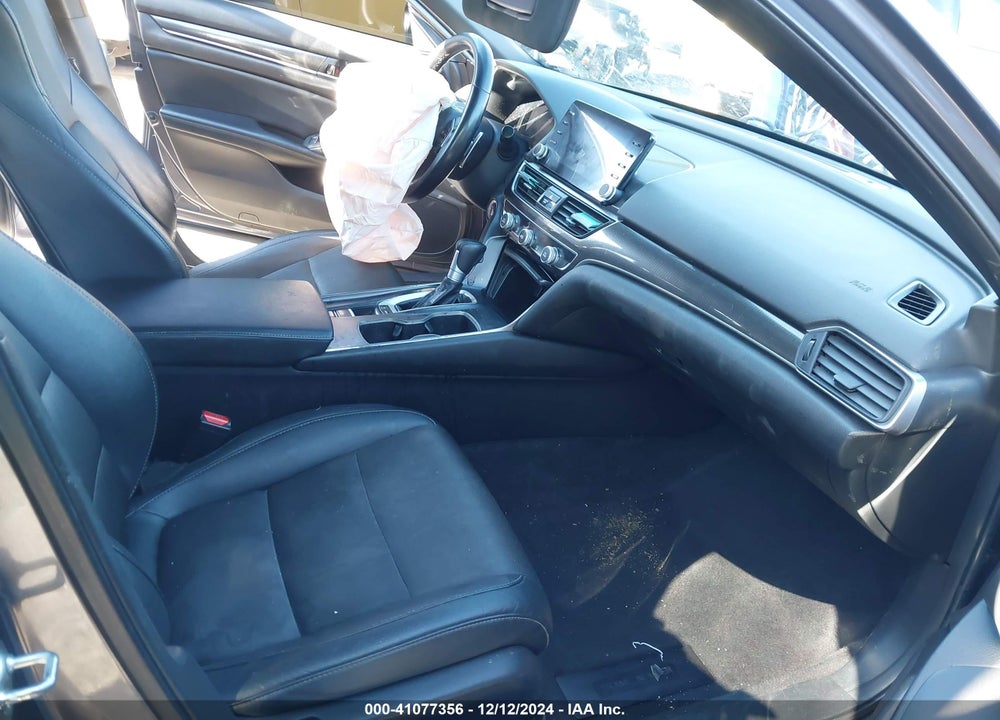 2019 HONDA ACCORD VIN: 1HGCV1F3XKA039893