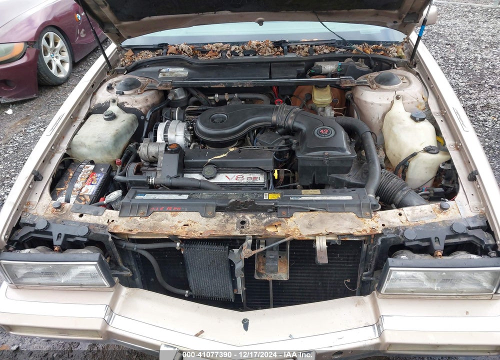1992 CADILLAC DEVILLE VIN: 1G6CD53B6N4206907