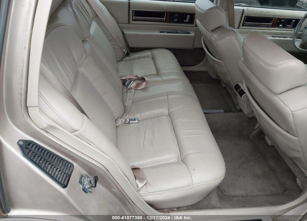 1992 CADILLAC DEVILLE VIN: 1G6CD53B6N4206907