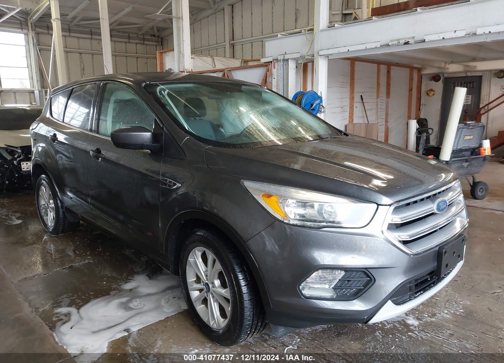 2017 FORD ESCAPE SE VIN: 1FMCU9G99HUD37888