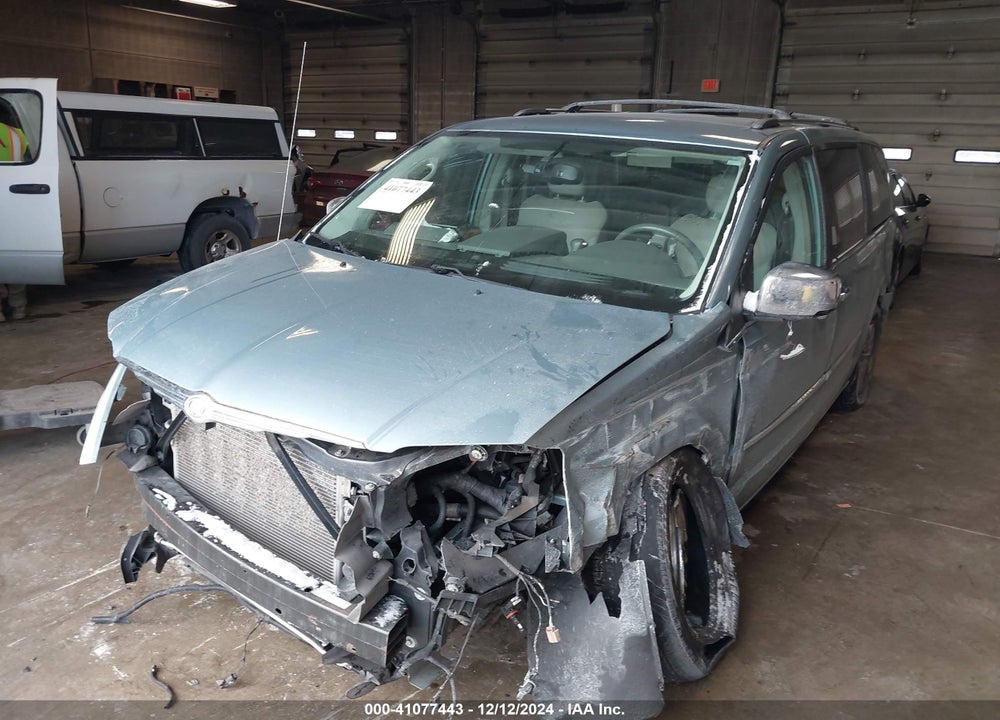 2008 CHRYSLER TOWN & COUNTRY LIMITED VIN: 2A8HR64X38R718820