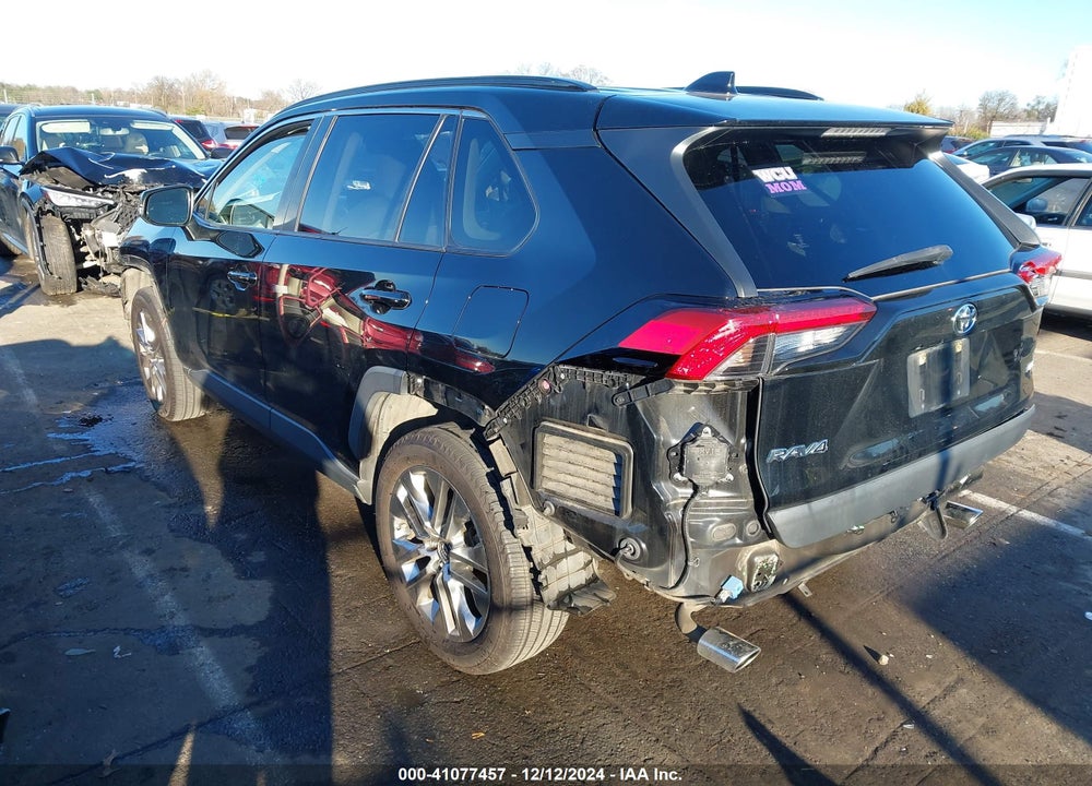 2019 TOYOTA RAV4 XLE PREMIUM VIN: JTMC1RFV7KD003880