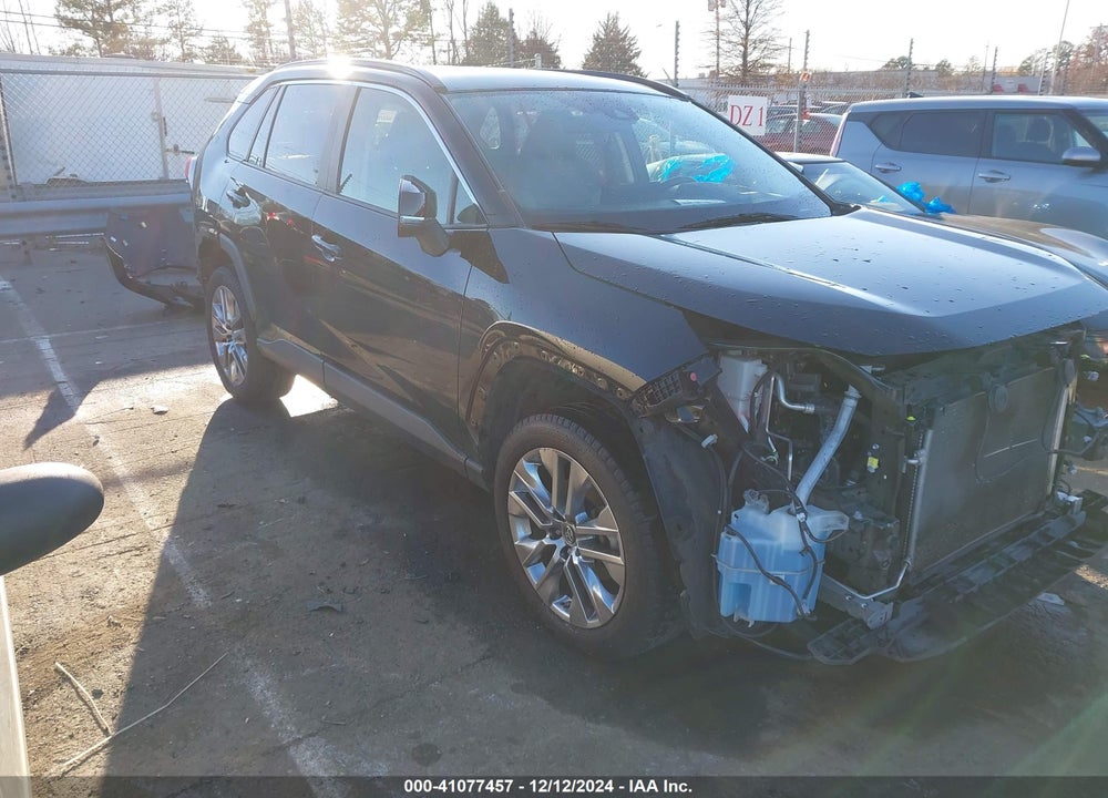 2019 TOYOTA RAV4 XLE PREMIUM VIN: JTMC1RFV7KD003880