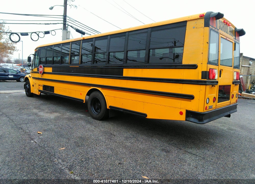 2007 FREIGHTLINER CHASSIS B2B VIN: 4UZABRDC97CW15268