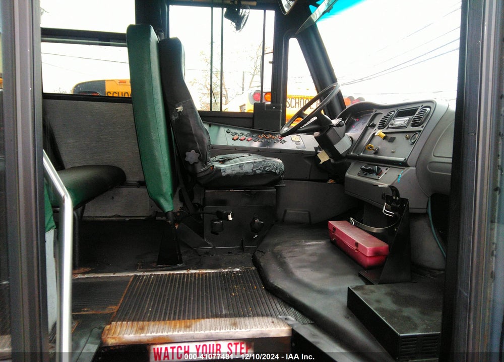 2007 FREIGHTLINER CHASSIS B2B VIN: 4UZABRDC97CW15268