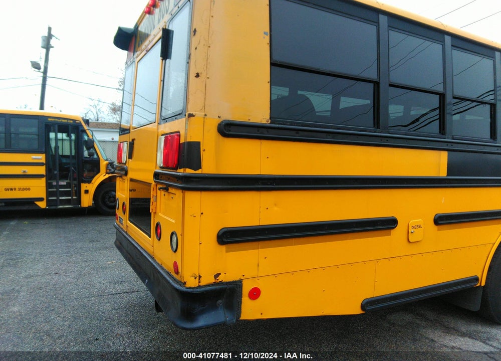 2007 FREIGHTLINER CHASSIS B2B VIN: 4UZABRDC97CW15268