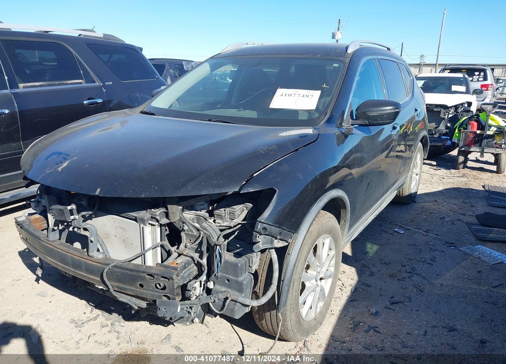2018 NISSAN ROGUE SV VIN: KNMAT2MT3JP619129