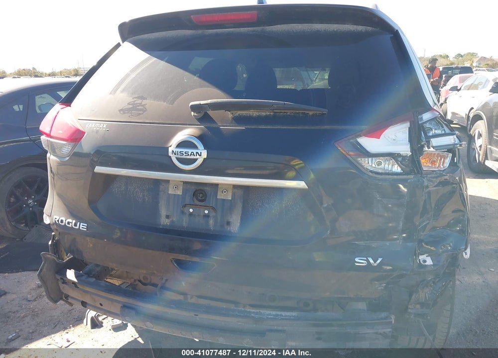 2018 NISSAN ROGUE SV VIN: KNMAT2MT3JP619129