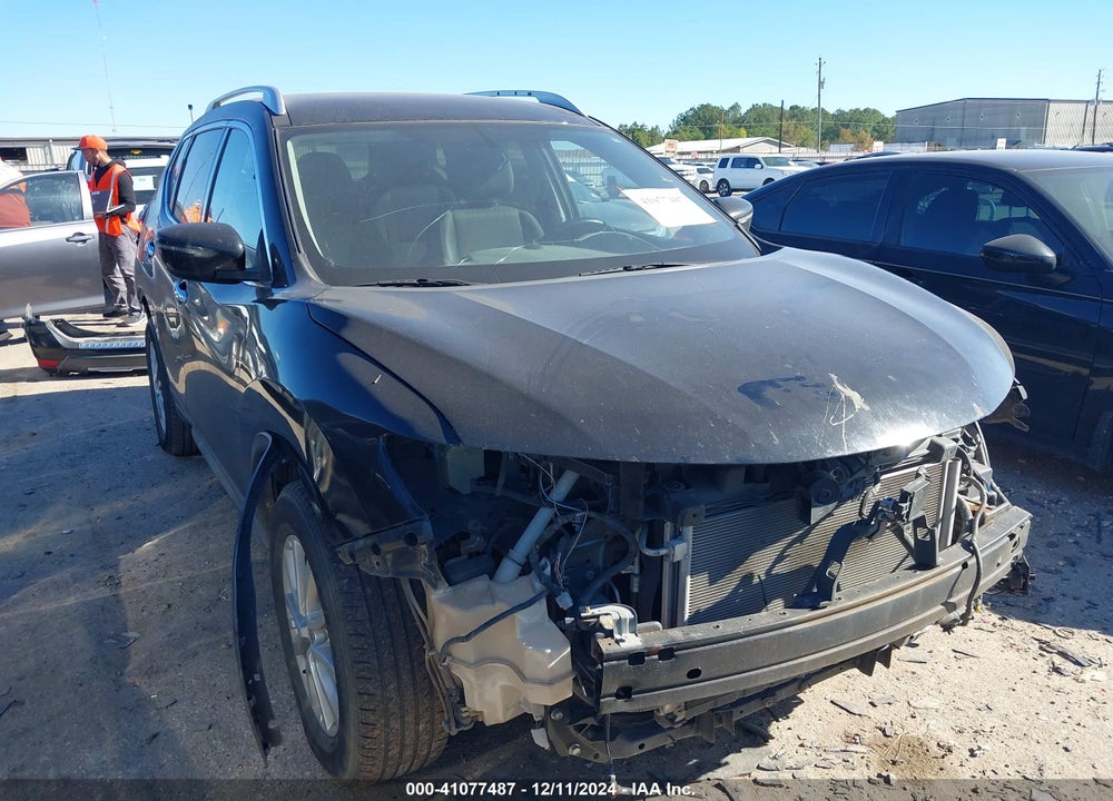 2018 NISSAN ROGUE SV VIN: KNMAT2MT3JP619129