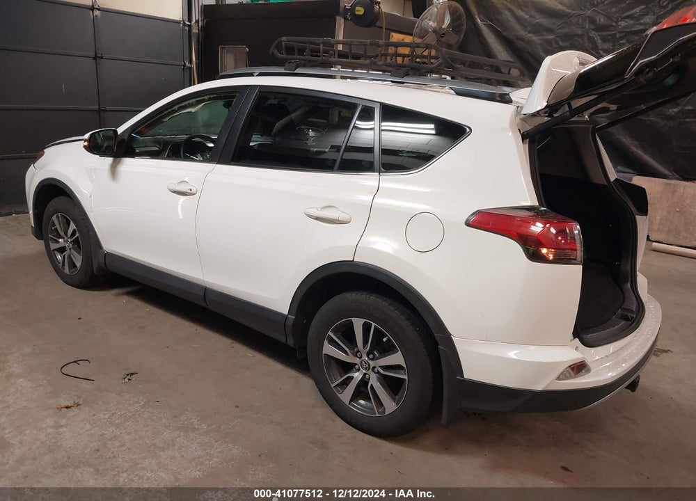 2017 TOYOTA RAV4 XLE VIN: JTMRFREV9HJ713712
