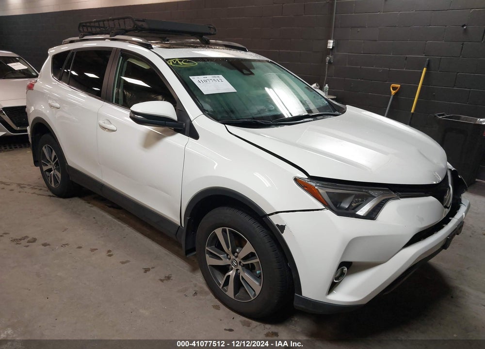 2017 TOYOTA RAV4 XLE VIN: JTMRFREV9HJ713712