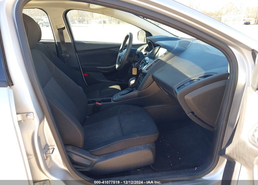 2017 FORD FOCUS SEL VIN: 1FADP3M29HL345778