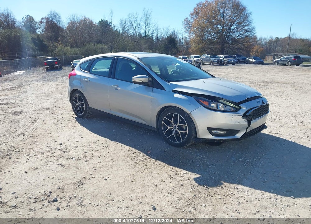 2017 FORD FOCUS SEL VIN: 1FADP3M29HL345778