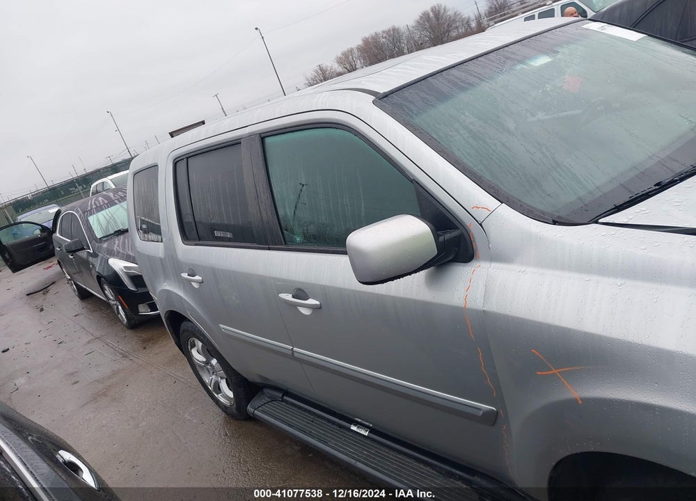 2012 HONDA PILOT EX-L VIN: 5FNYF4H55CB009372