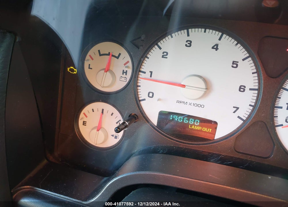 2005 DODGE RAM 1500 ST VIN: 1D7HU18P15J612004