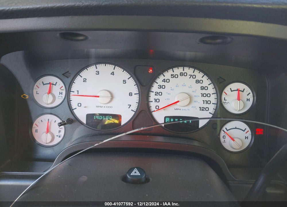 2005 DODGE RAM 1500 ST VIN: 1D7HU18P15J612004
