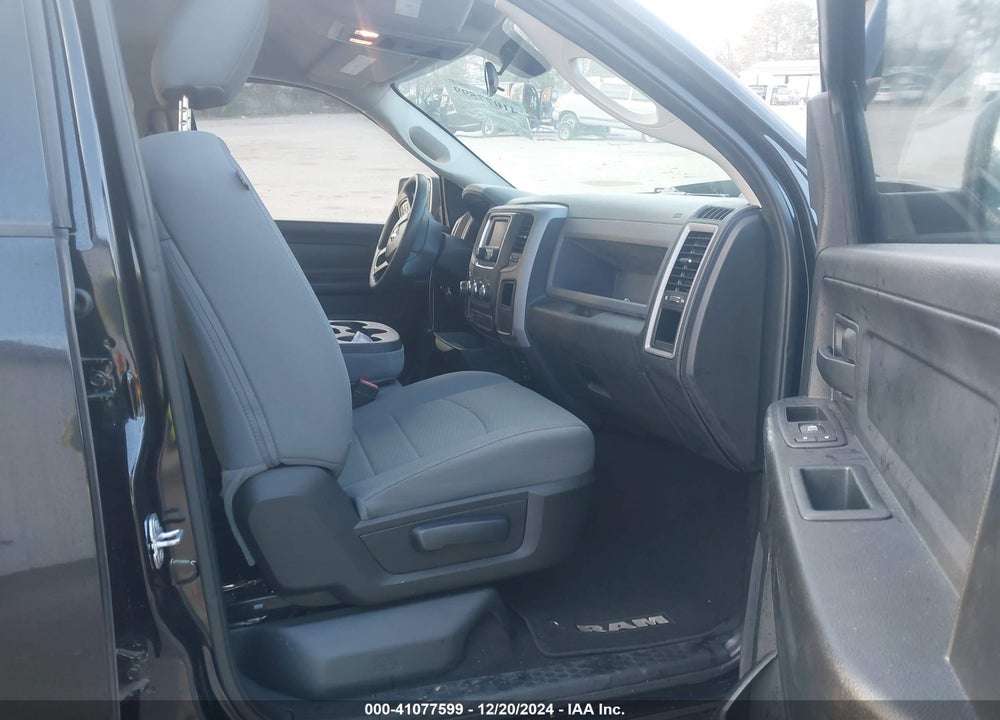 2017 RAM 1500 EXPRESS 4X4 6'4 BOX VIN: 1C6RR7FT6HS599730