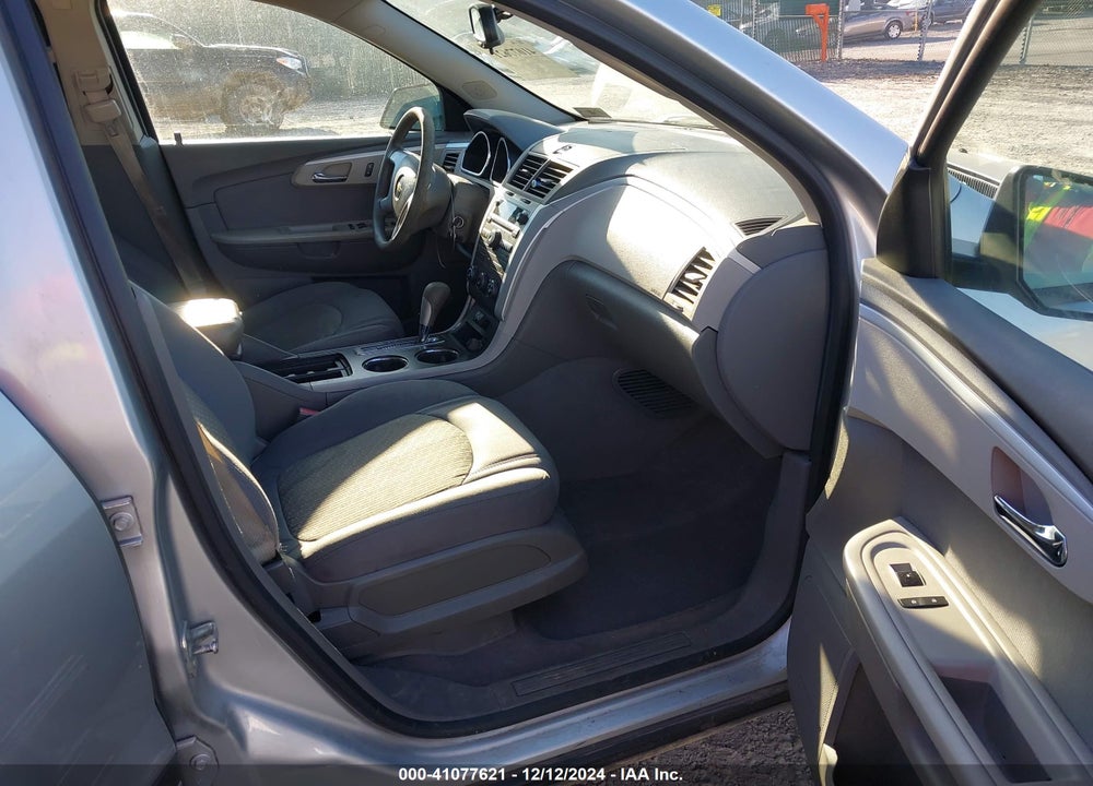 2012 CHEVROLET TRAVERSE LS VIN: 1GNKVEED5CJ163252
