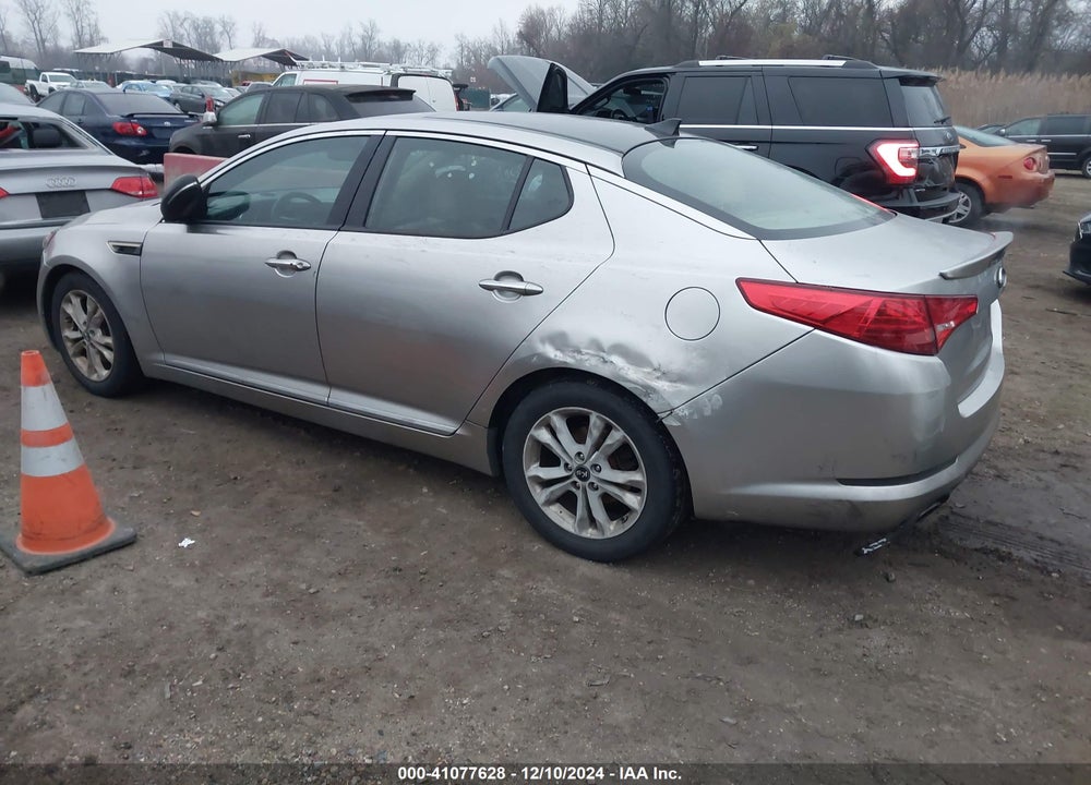 2011 KIA OPTIMA EX VIN: KNAGN4A73B5087575