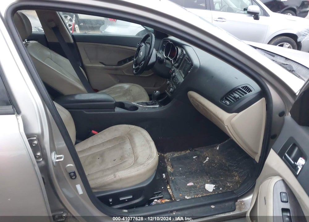 2011 KIA OPTIMA EX VIN: KNAGN4A73B5087575