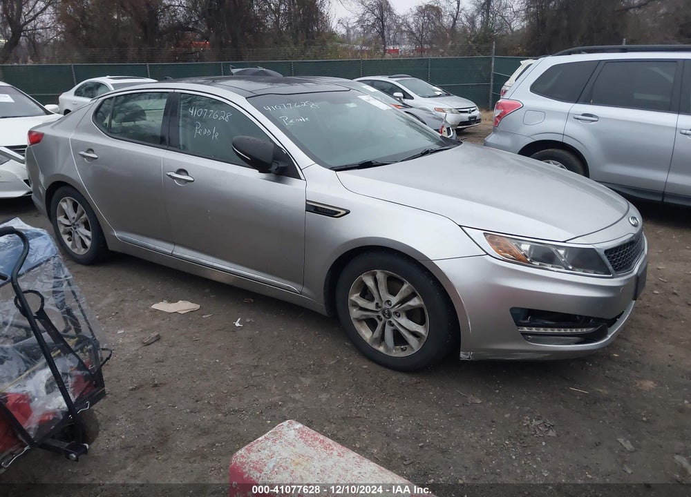 2011 KIA OPTIMA EX VIN: KNAGN4A73B5087575