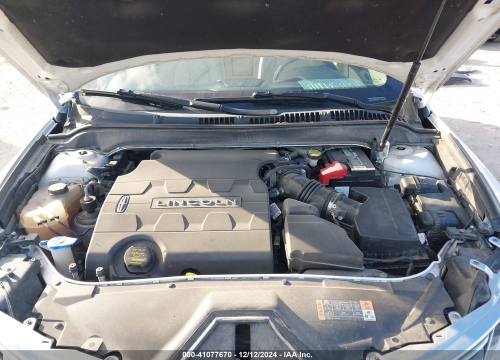 2014 LINCOLN MKZ VIN: 3LN6L2JK2ER810679