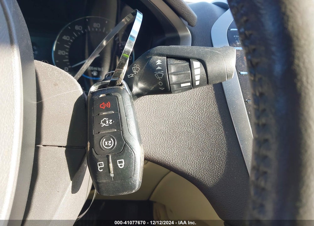 2014 LINCOLN MKZ VIN: 3LN6L2JK2ER810679
