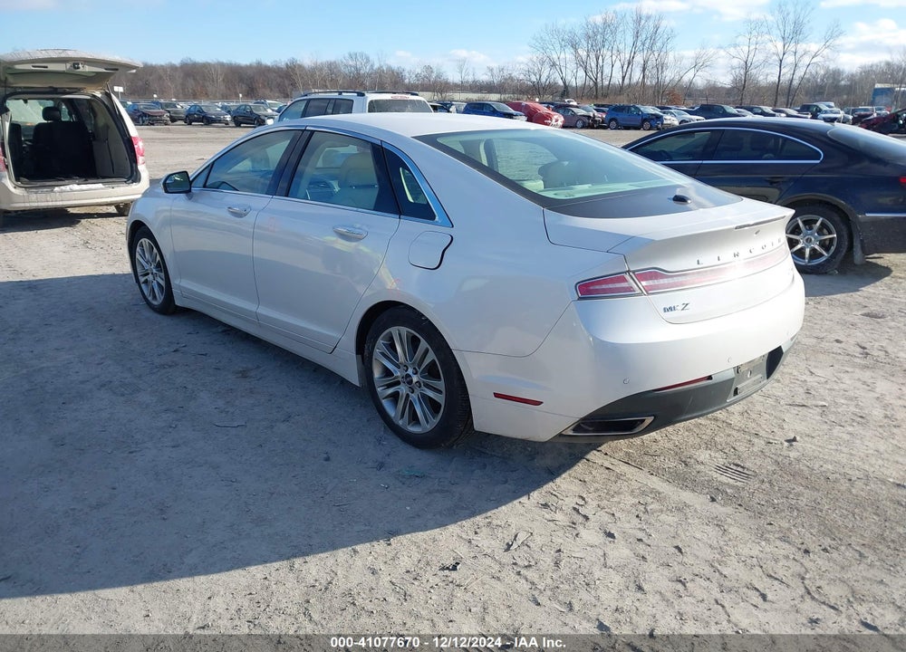 2014 LINCOLN MKZ VIN: 3LN6L2JK2ER810679