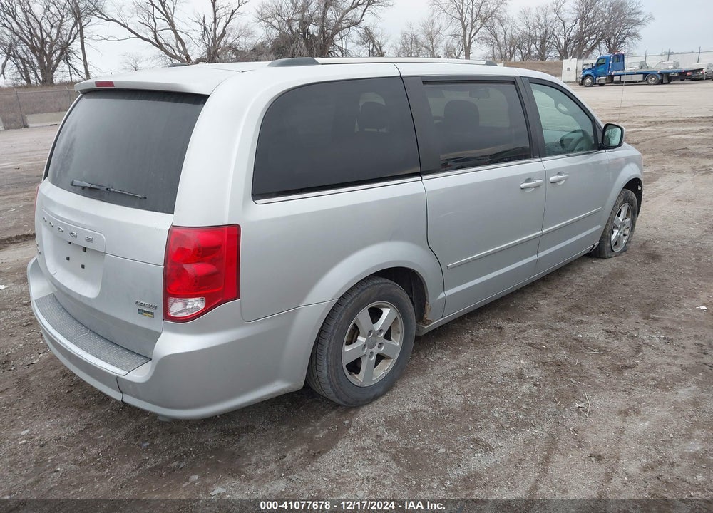 2011 DODGE GRAND CARAVAN CREW VIN: 2D4RN5DG8BR727587