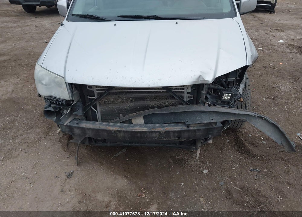 2011 DODGE GRAND CARAVAN CREW VIN: 2D4RN5DG8BR727587
