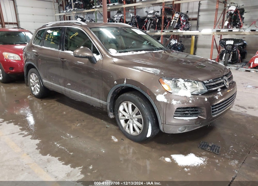 2013 VOLKSWAGEN TOUAREG TDI SPORT VIN: WVGEP9BP5DD005513