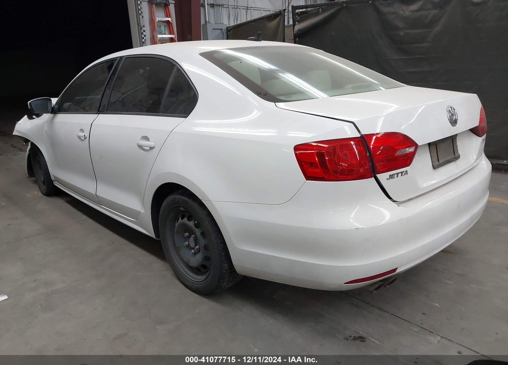 2011 VOLKSWAGEN JETTA 2.5L SE VIN: 3VWBZ7AJ6BM024055