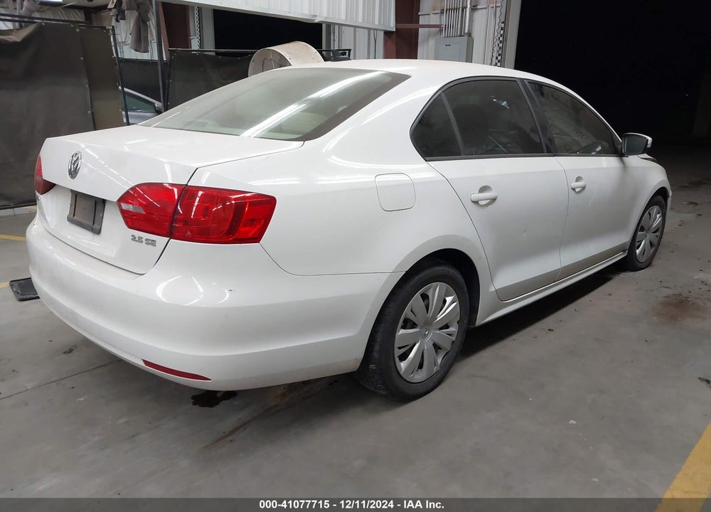 2011 VOLKSWAGEN JETTA 2.5L SE VIN: 3VWBZ7AJ6BM024055