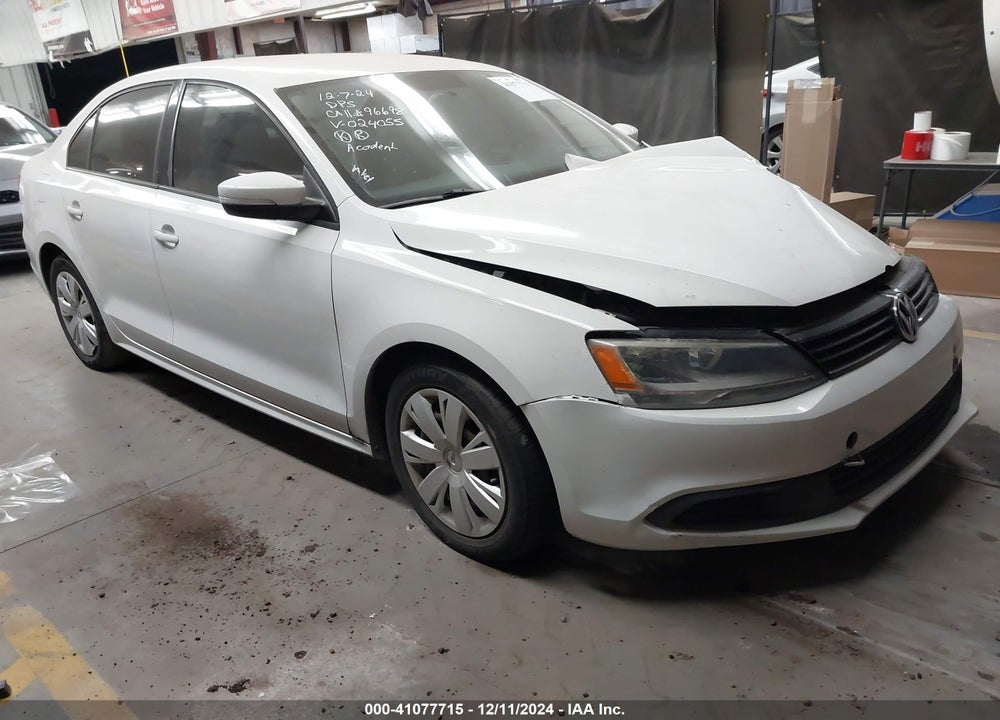 2011 VOLKSWAGEN JETTA 2.5L SE VIN: 3VWBZ7AJ6BM024055