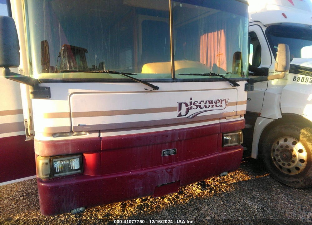 1998 FREIGHTLINER CHASSIS X LINE MOTOR HOME VIN: 4UZ6XFBC7WCA72755