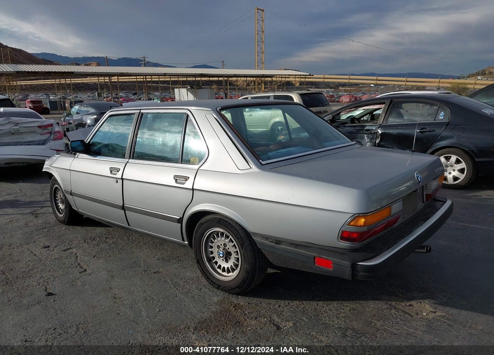 1988 BMW 528 E AUTOMATIC VIN: WBADK8300J9902129
