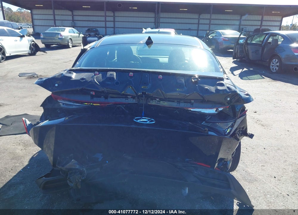 2021 HYUNDAI ELANTRA VIN: 5NPLL4AG0MH021656